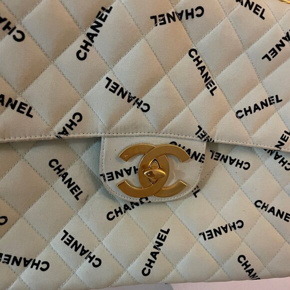 Vintage Chanel Light Mint Green Maxi Jumbo Logo Pattern Quilted Cotton Shoulder - Picture 4 of 15